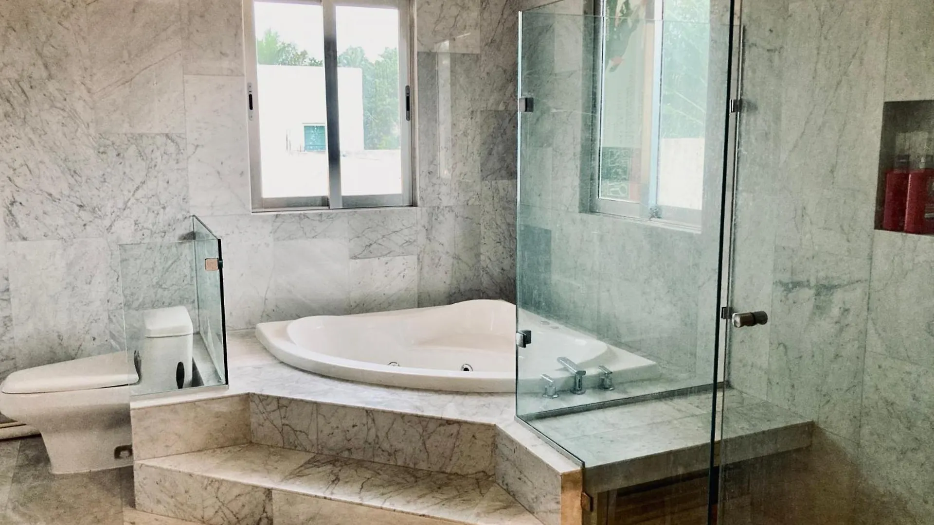 Luxury Priv. Suite W/ Whirlpool Tub 15 Mn Airport/Bacab Mansion Cancun Mexico
